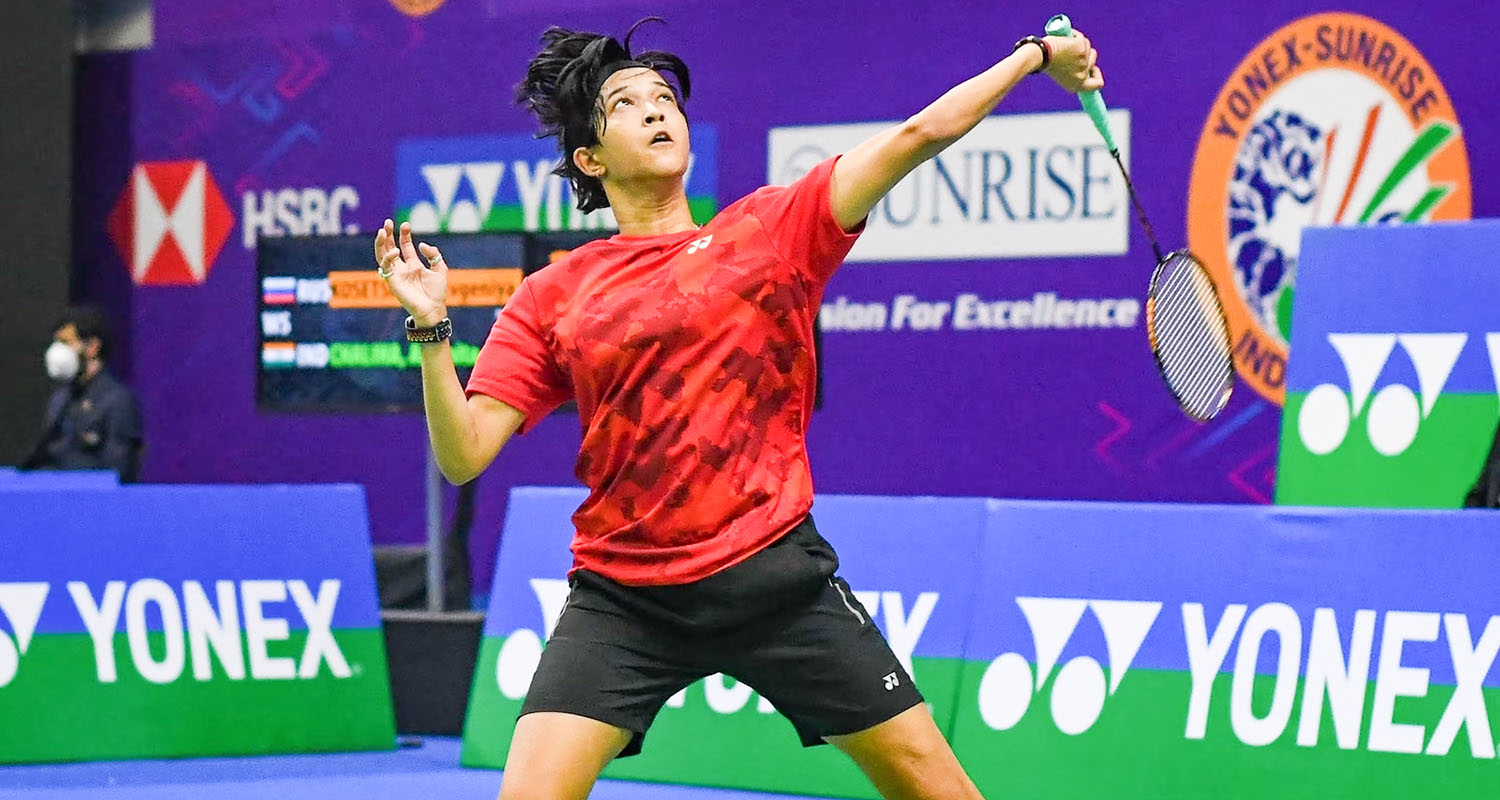 Ashmita Chaliha produced an inspired show to stun higher-ranked Michelle Li as the Indian women's team notched up a clinical 4-1 win over Canada to make a positive start in the Uber Cup tournament here on Saturday.