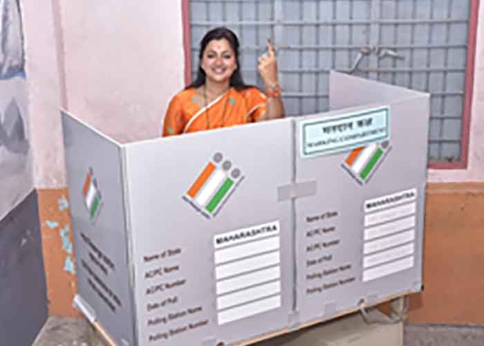 Maha MLA takes MP wife Navneet Kaur Rana on bike ride to cast vote in Amravati