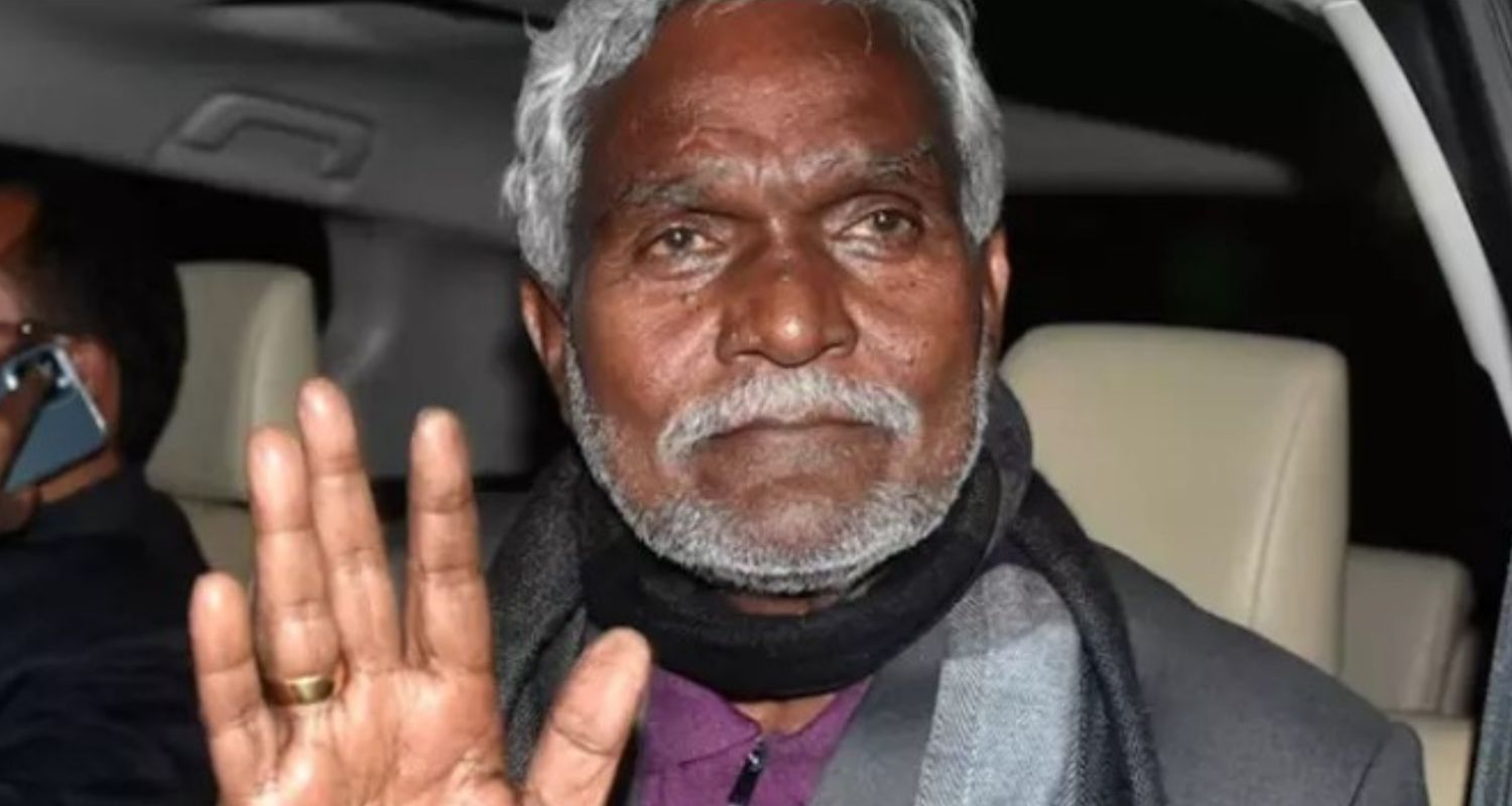 Champai Soren returns to J'khand amid buzz of joining BJP 