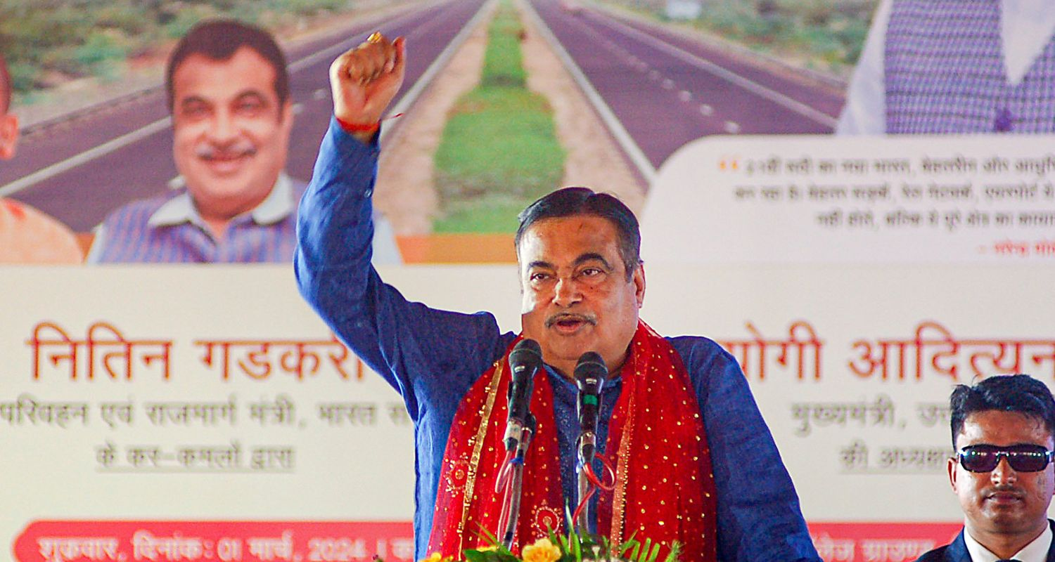 Union Minister Nitin Gadkari addresses the crowd during a public event in Mirzapur, Uttar Pradesh.