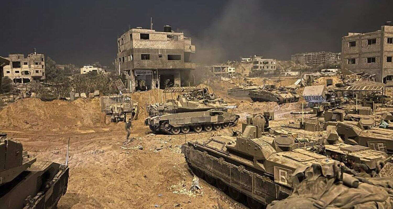 Israel starts withdrawing troops from Gaza. Image X.