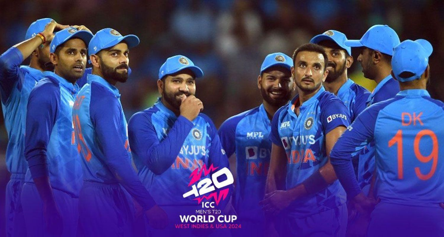 The selectors are set to reveal the core squad of 15 and name traveling reserves and net bowlers.