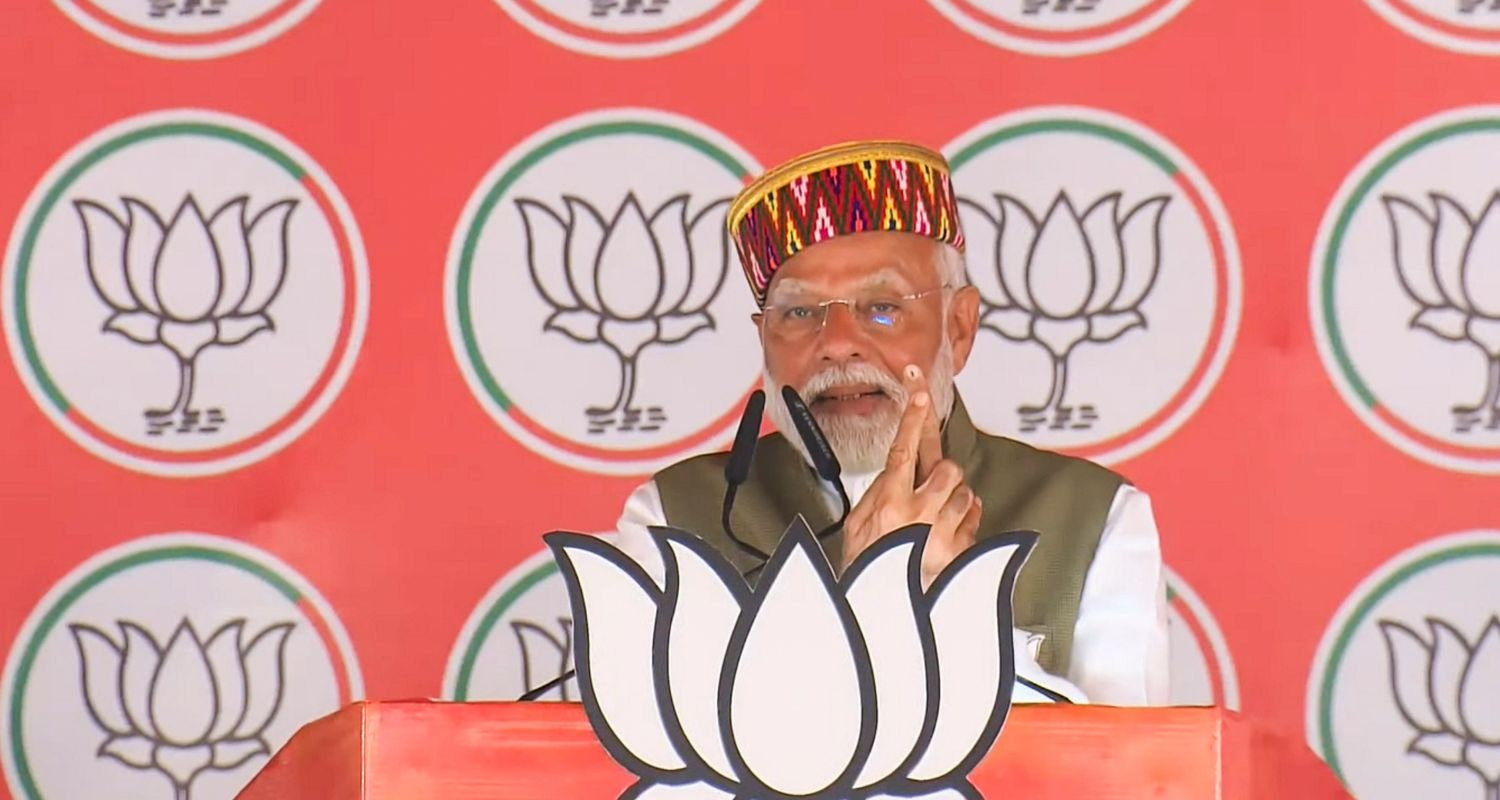 Prime Minister Narendra Modi addressing a public rally in Mandi, Himachal Pradesh.