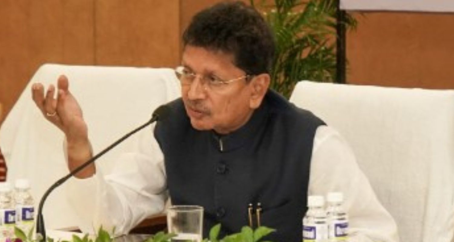 State Minister Kesarkar assures action in Badlapur incident