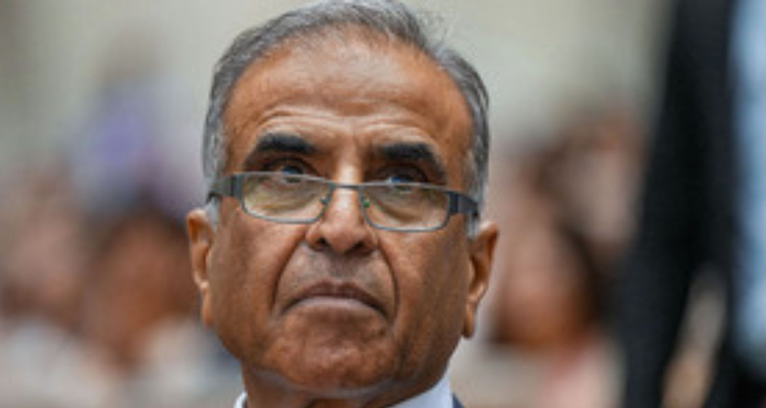 Sunil Bharti Mittal gets knighthood.