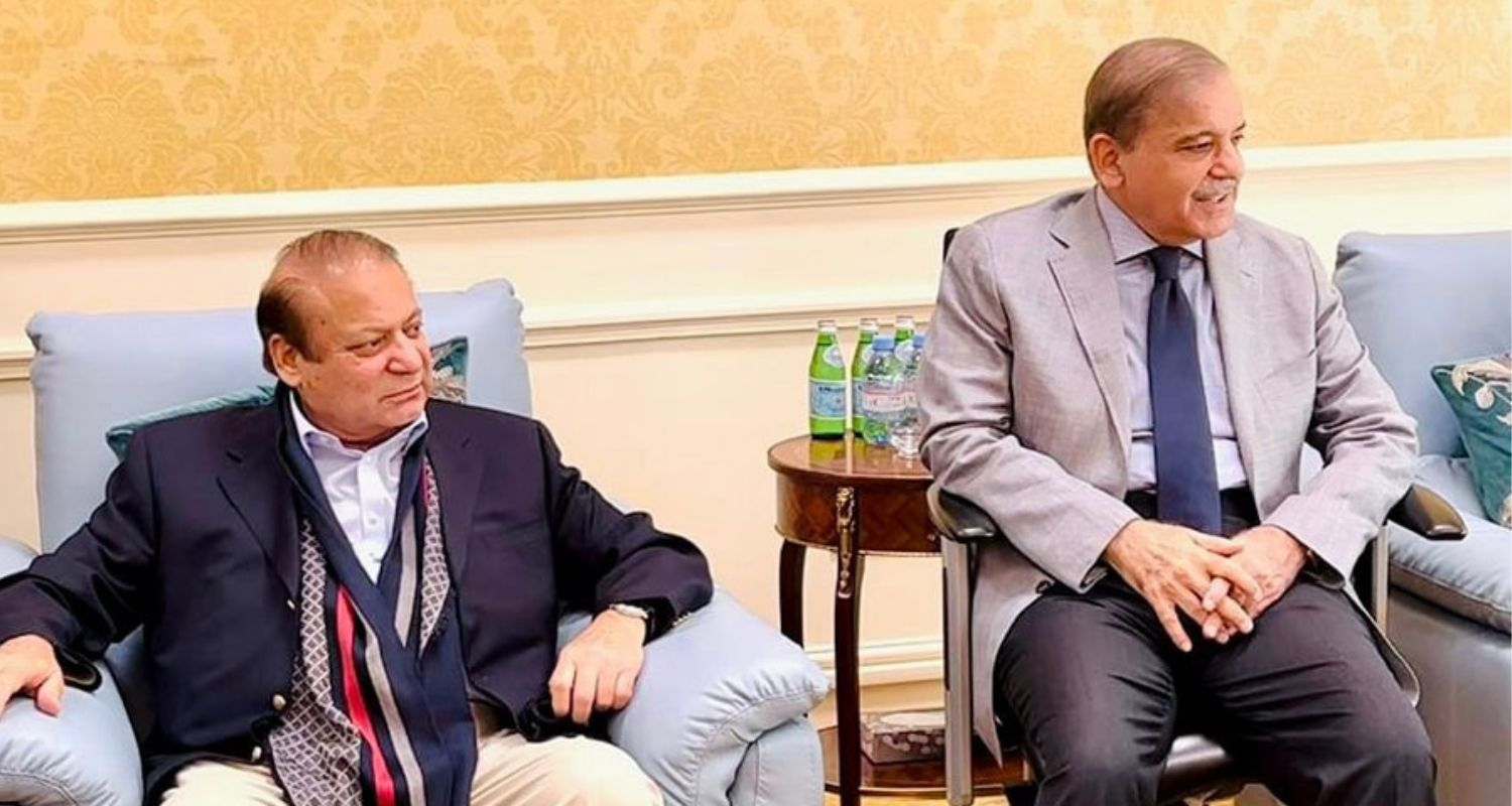 Nawaaz Shareef with his brother Shehbaz Shareef