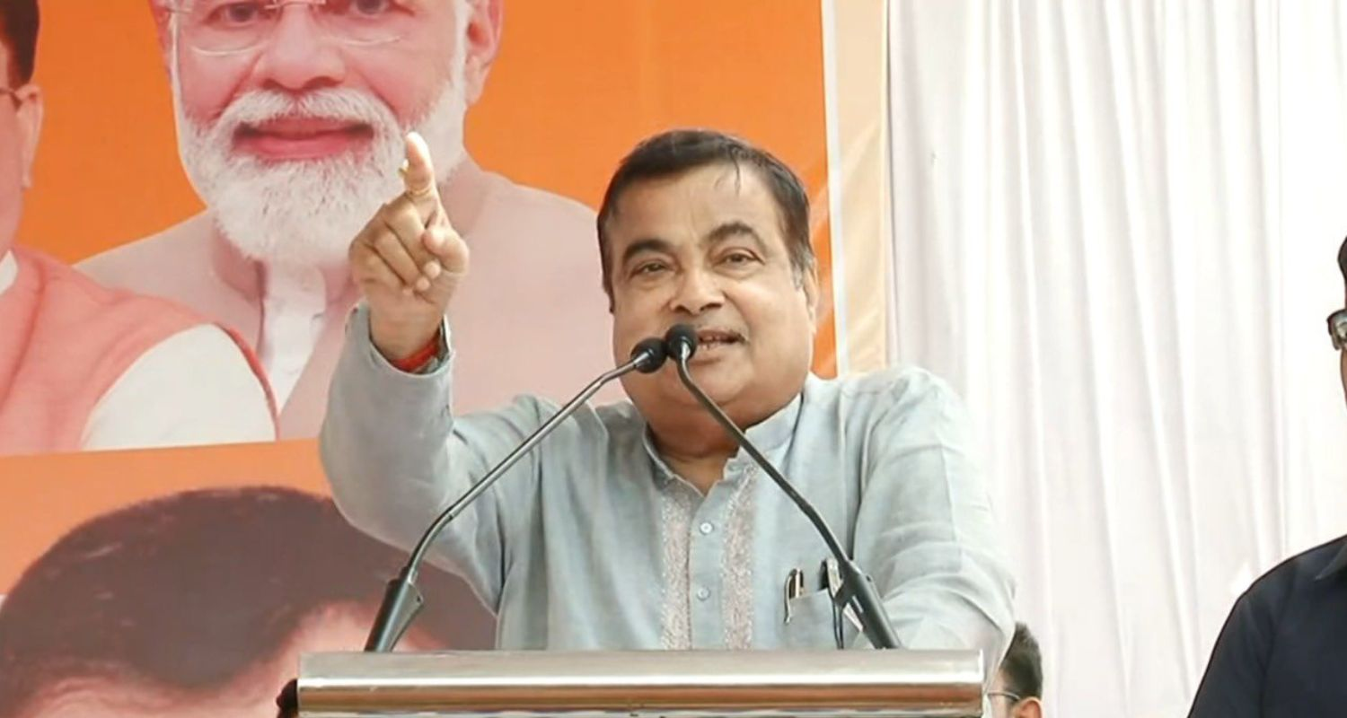 Union Minister Nitin Gadkari  faints