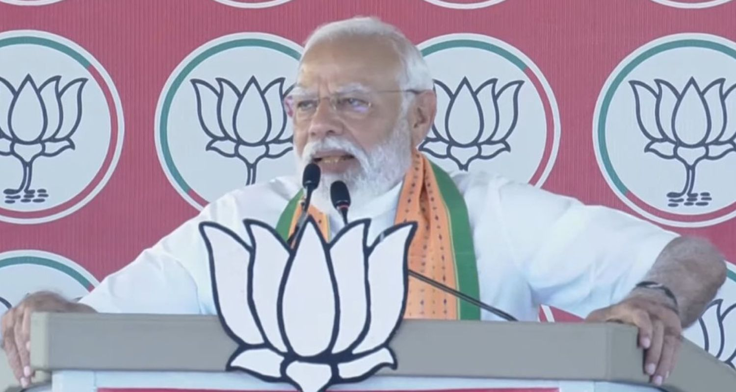 PM Modi threatened to put bury below 400 foot.