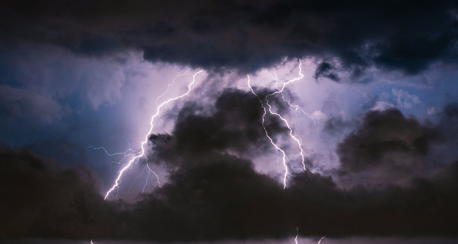 Rain and thunderstorm lash districts of Kerala