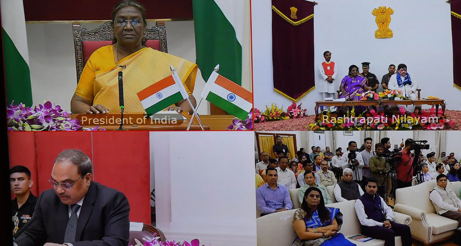 Rashtrapati Droupadi Murmu inaugurates visitor facilitation centre. Image X.