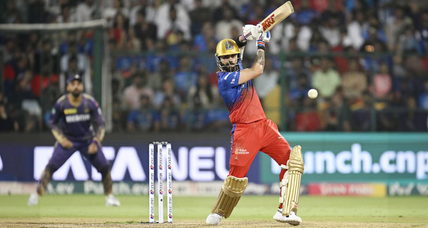 Virat Kohli is "under a lot of pressure" in the ongoing IPL owing to the collective failure of Royal Challengers Bengaluru batters, feels former Australia captain Steve Smith