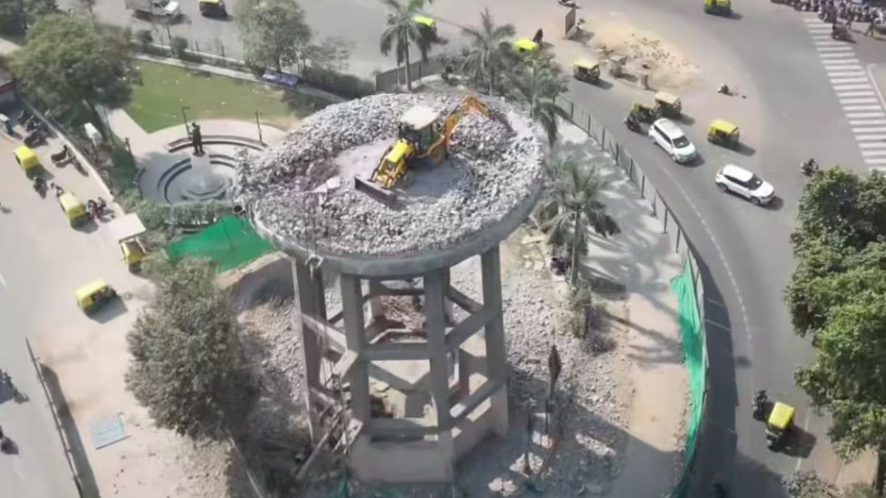 JCB 