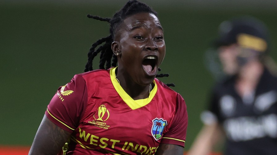 Deandra Dottin