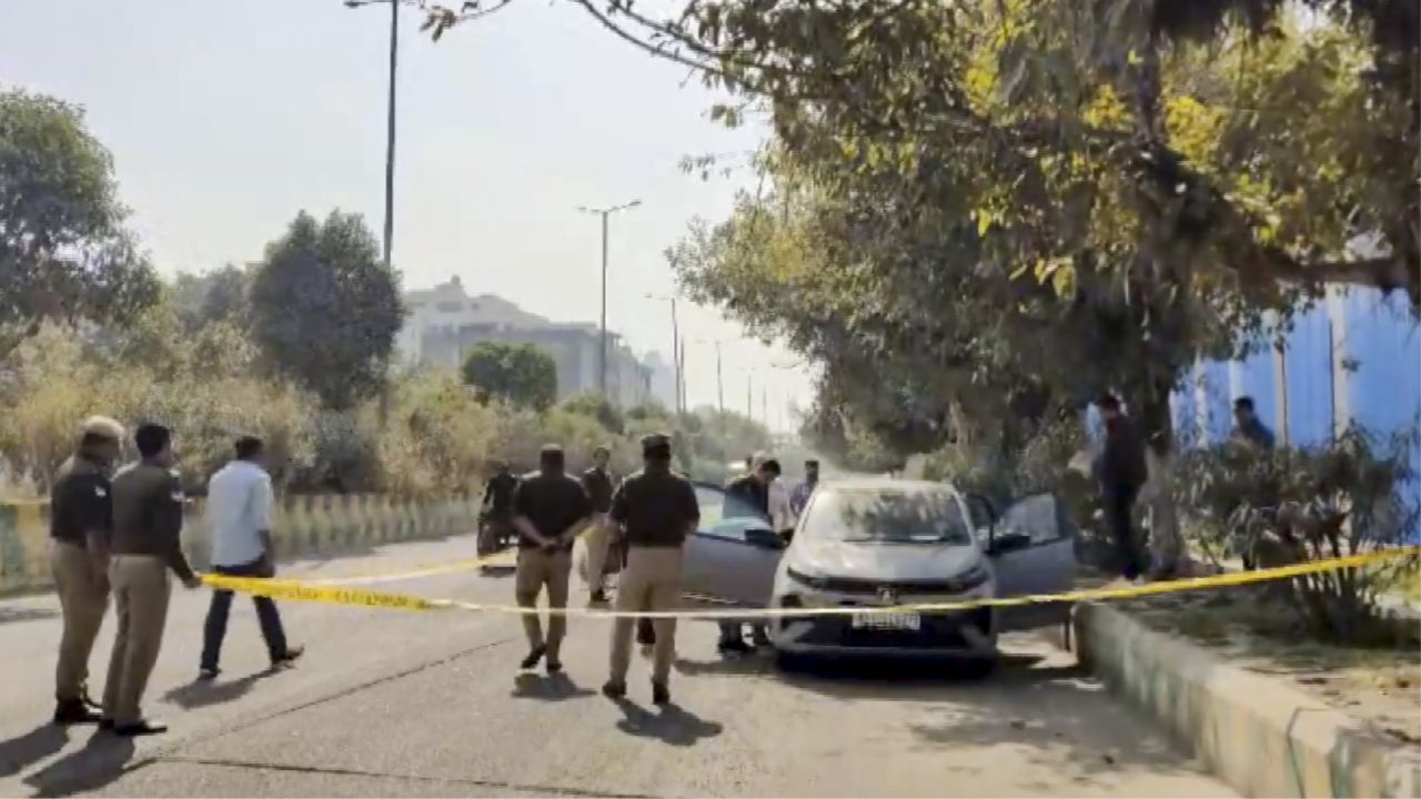 Noida couple suicide case
