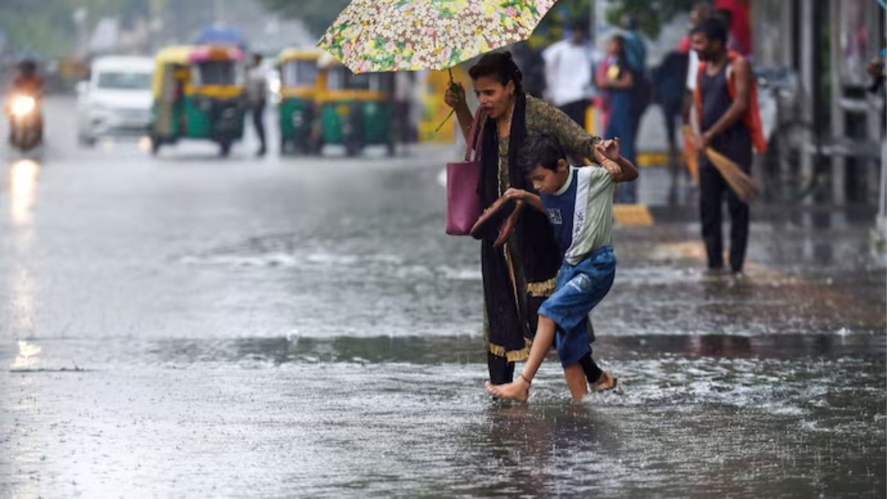 weather update today 15 June 2025