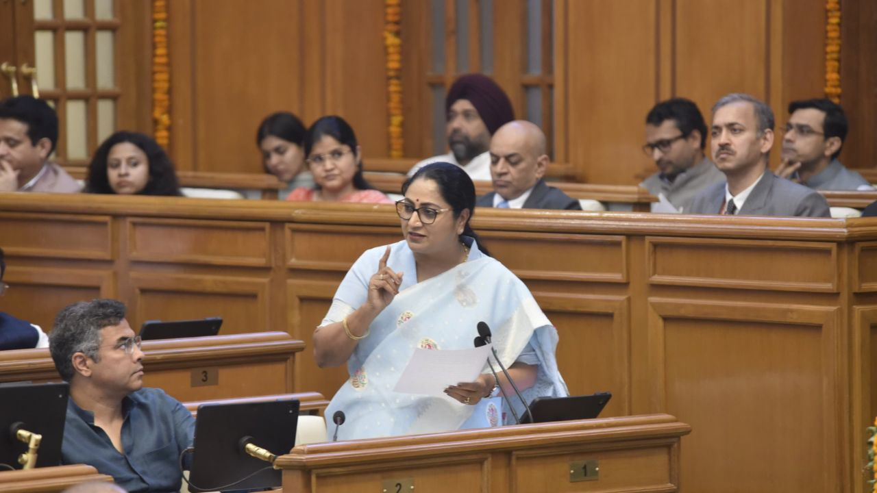cm rekha gupta