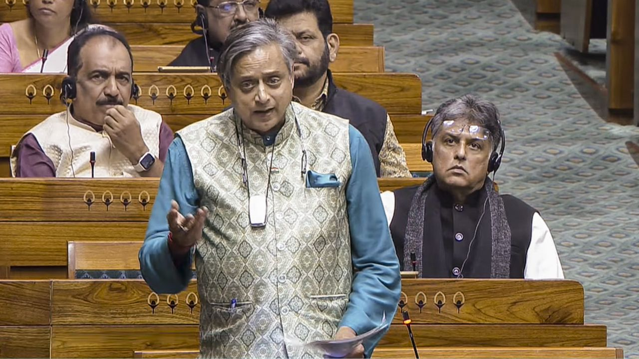 shashi tharoor