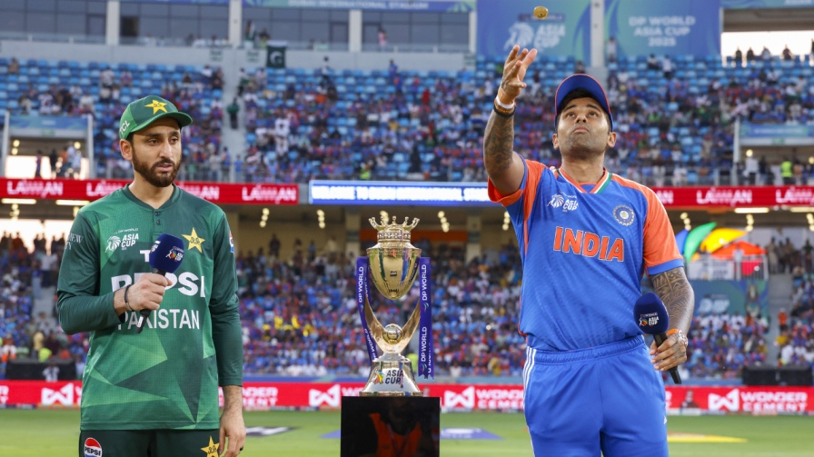 Salman Agha Suryakumar Yadav IND vs PAK Toss