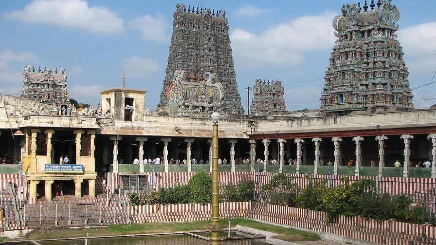  Meenakshi Amman mandir