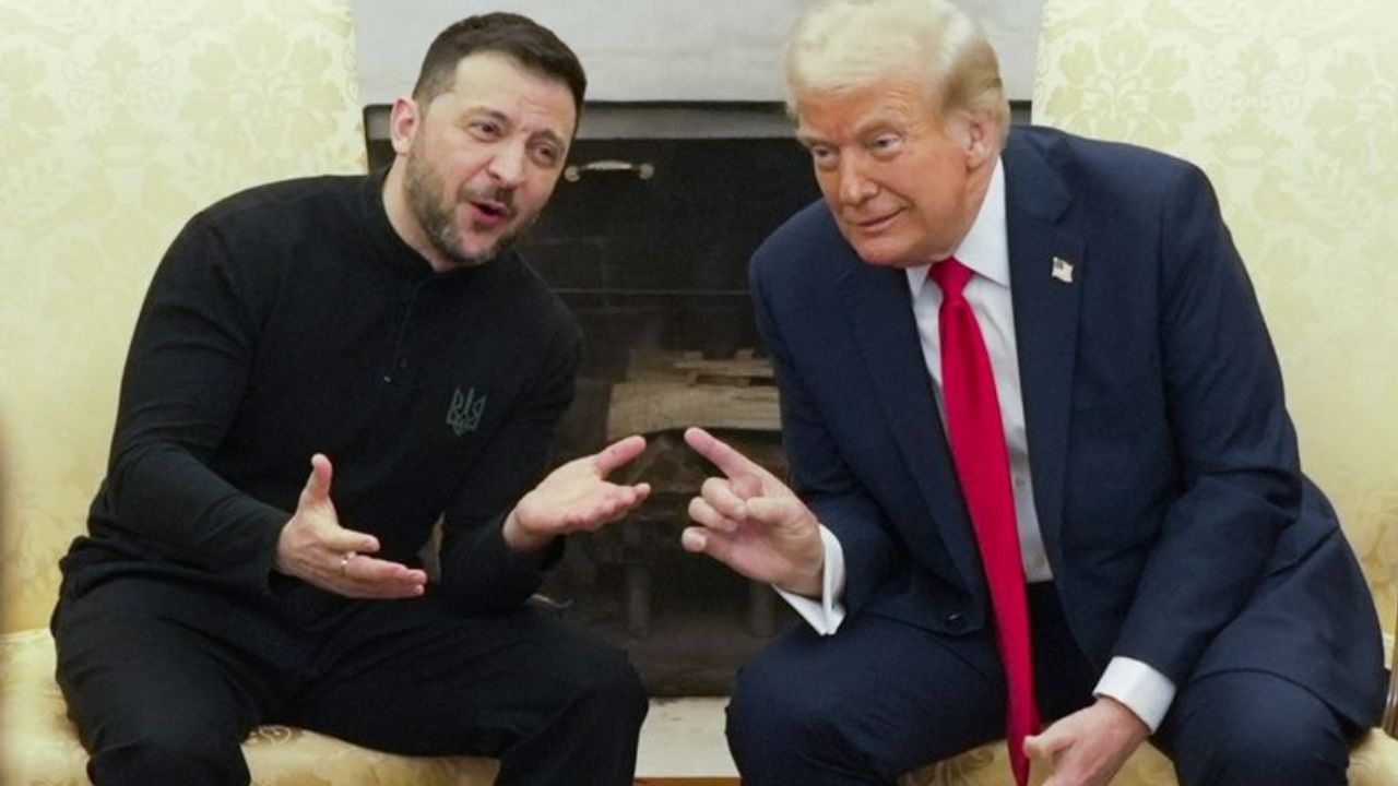 Ukranian president volodymir zelensky and american president donald trump । Photo Credit: PTI