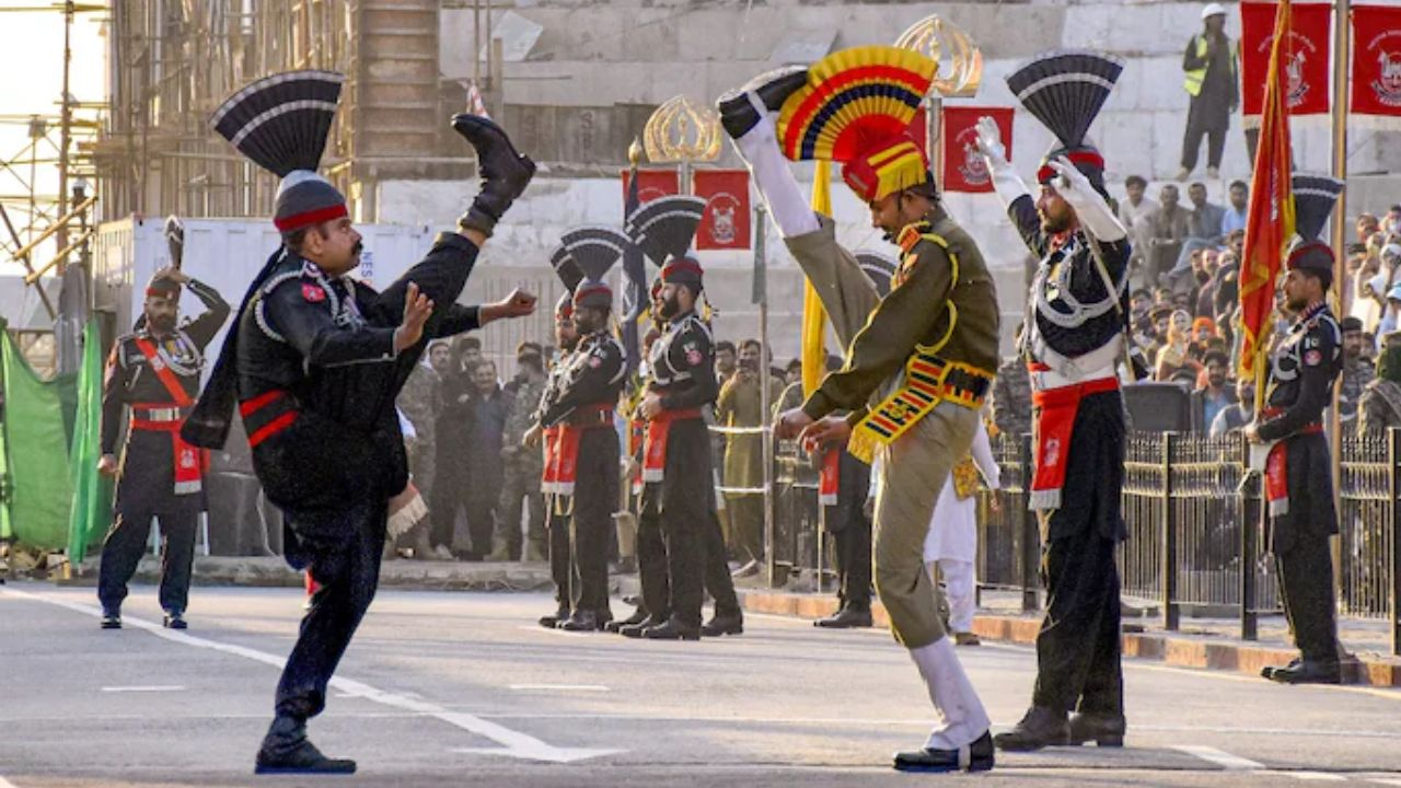 beating retreat ceremony at vagha border