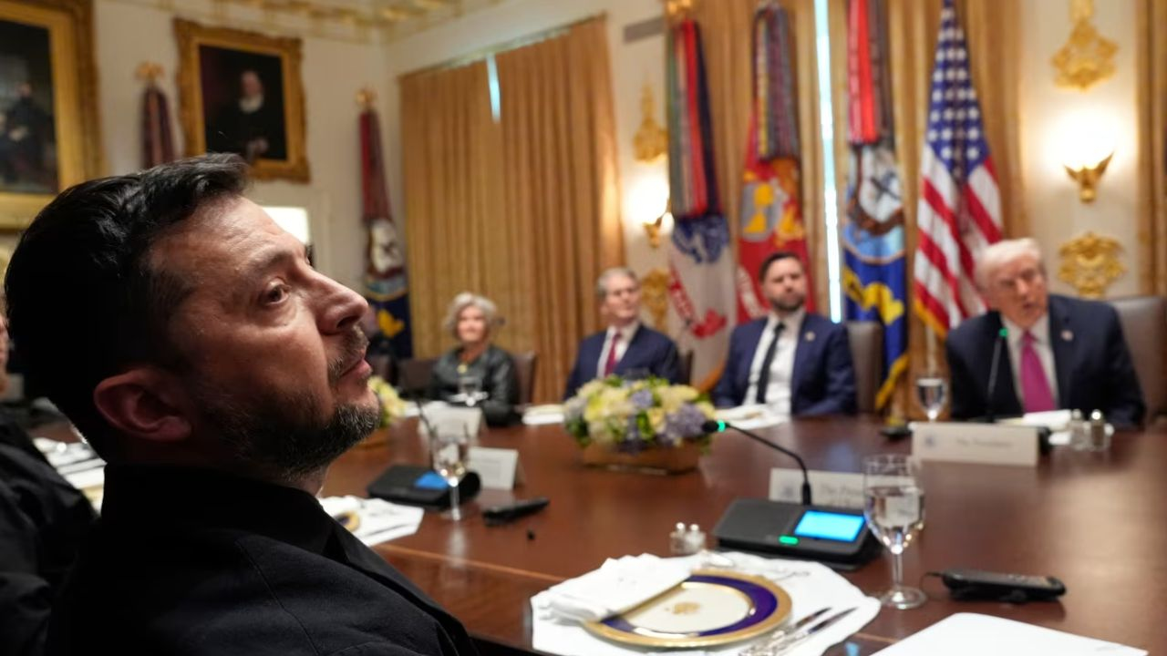 Donald Trump and Volodymyr Zelensky