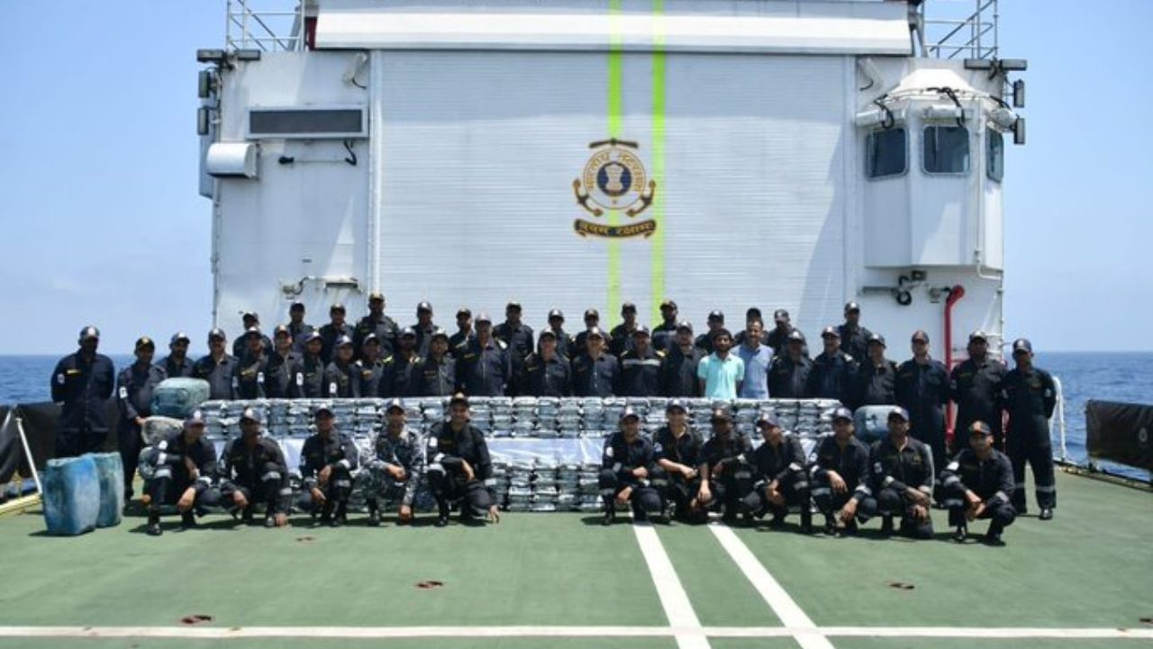 Coast Guard ATS seize 1,800 crore drugs