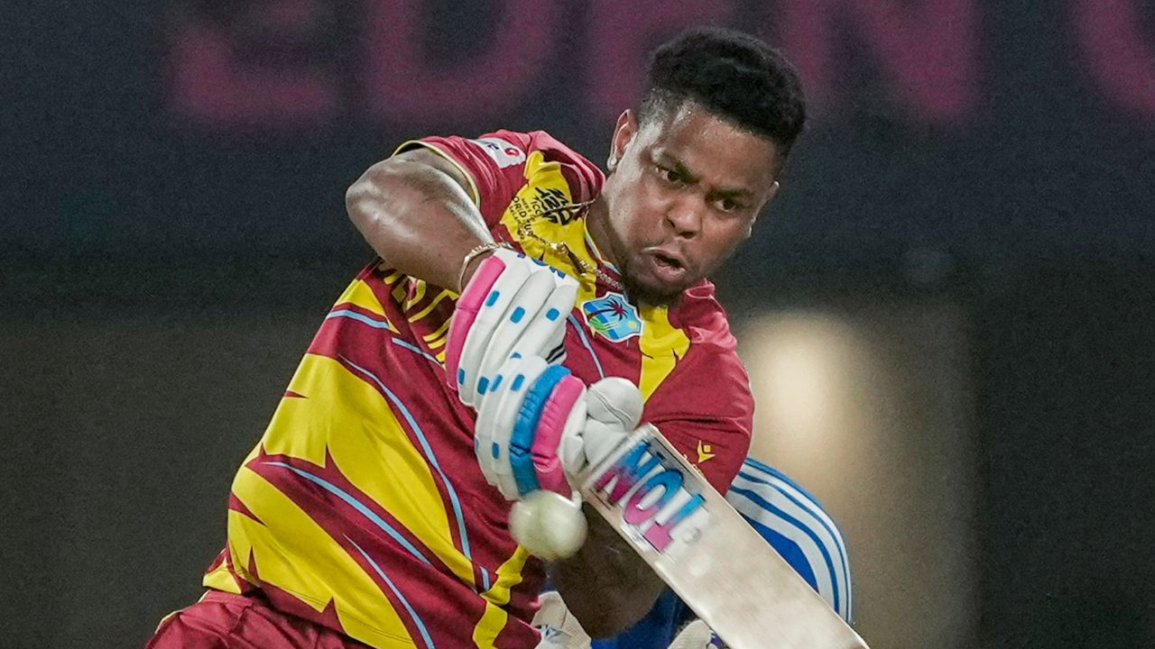 Shimron Hetmyer controversial wicket 
