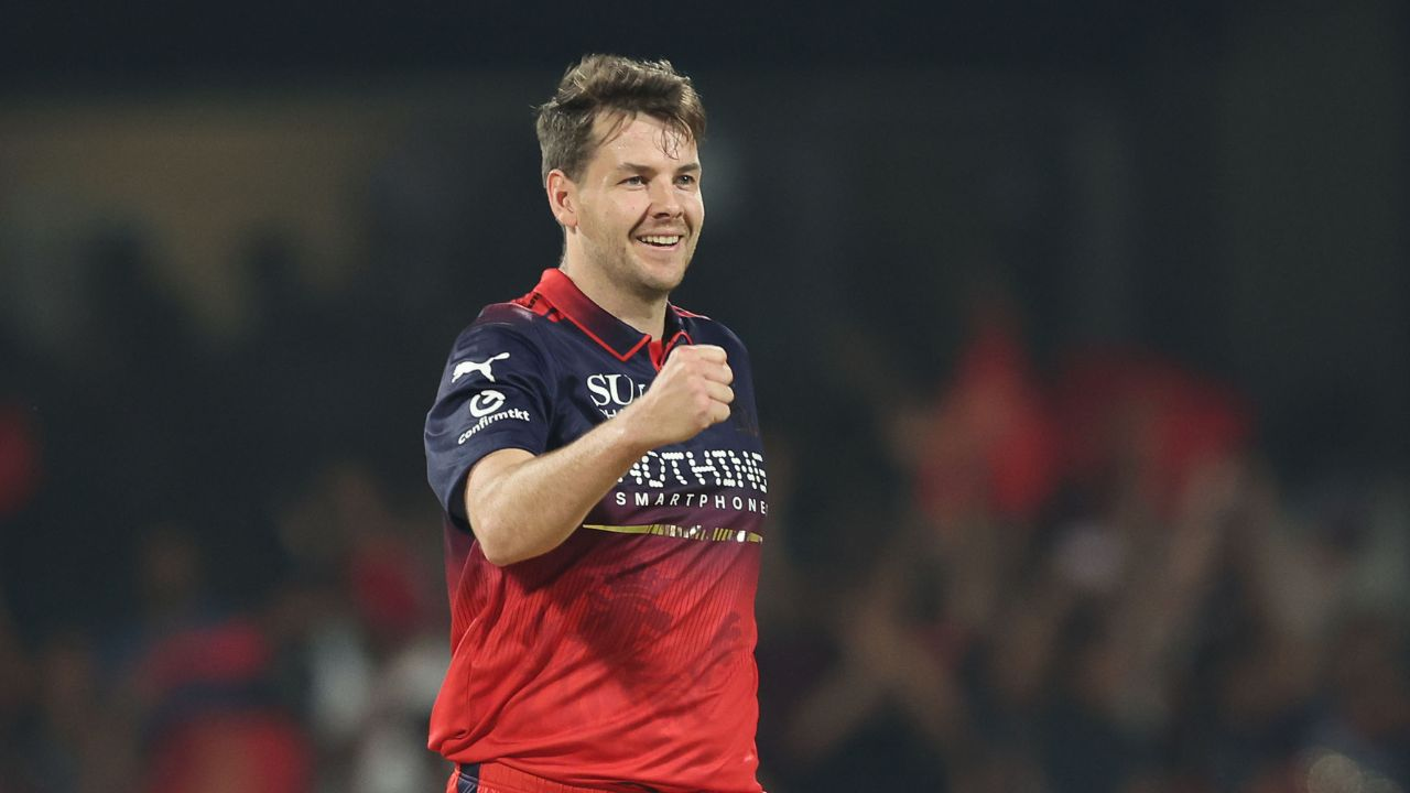 Jacob Duffy 3 wicket haul in debut