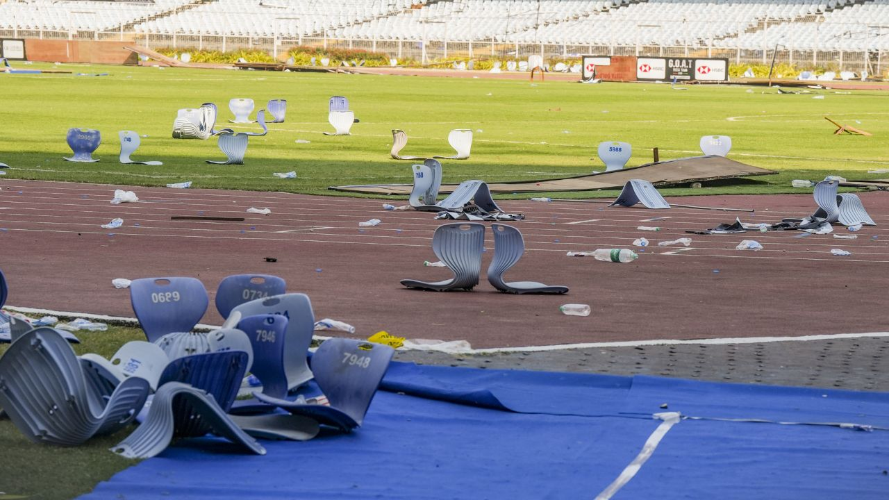lionel messi kolkata chaos
