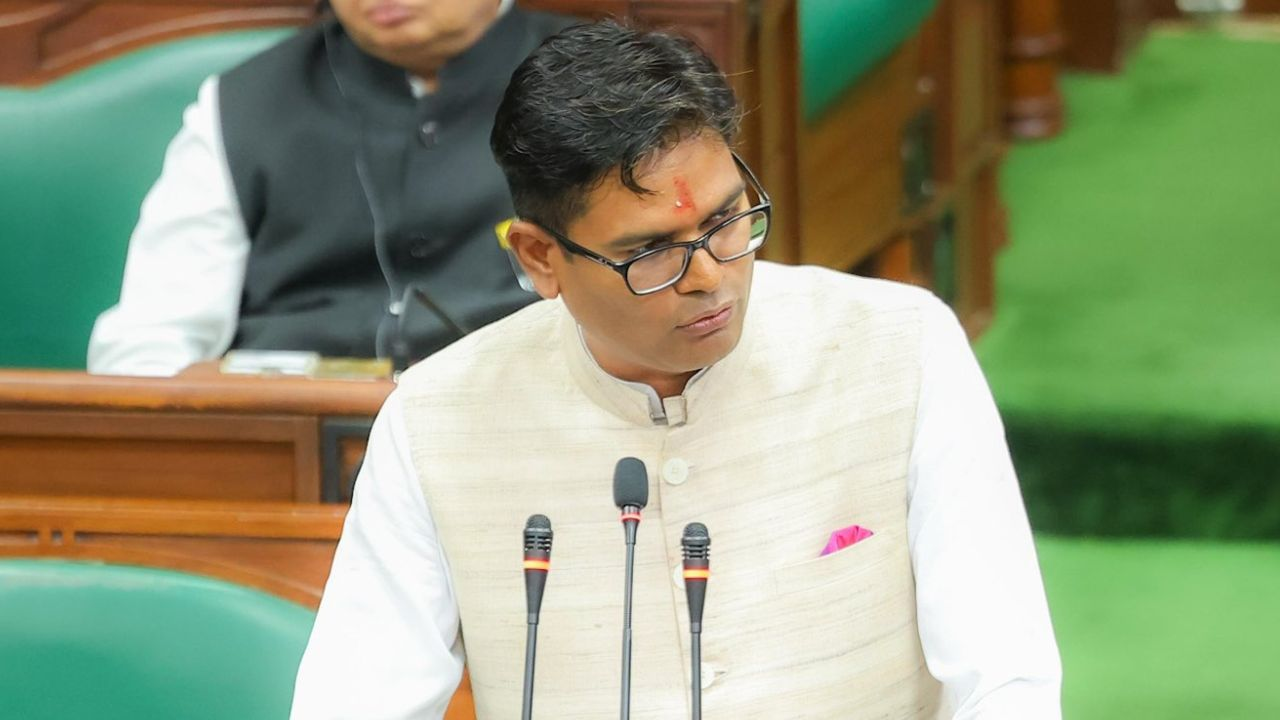 Chhattisgarh finance minister op chaudhary । Photo Credit: X/@anshuman_sunona