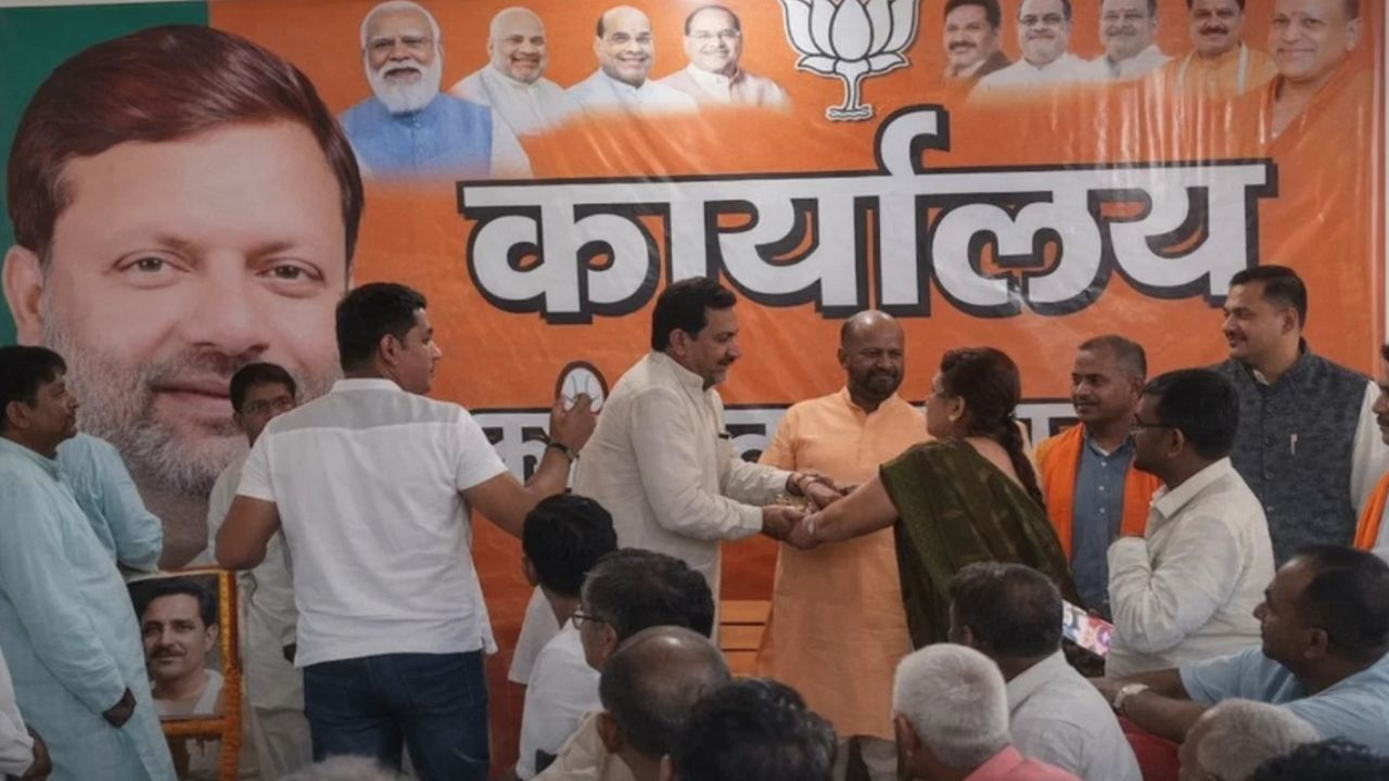  BJP officials beaten at party meeting