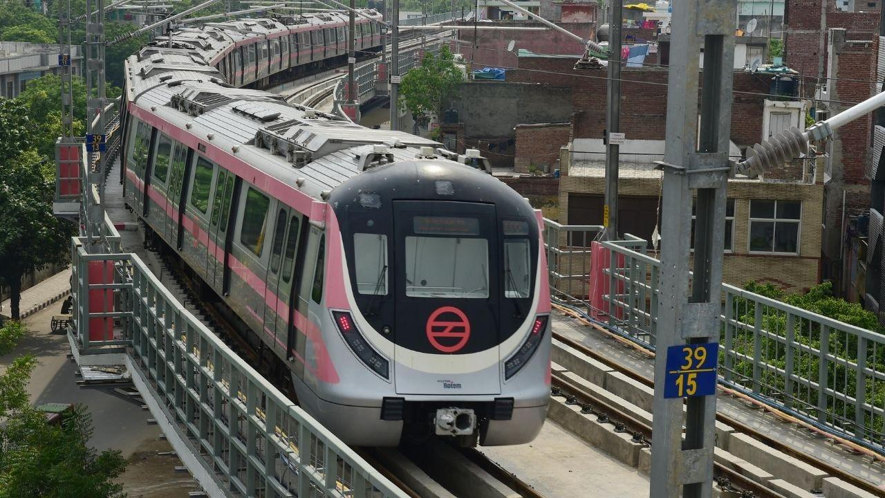 Delhi Metro News.