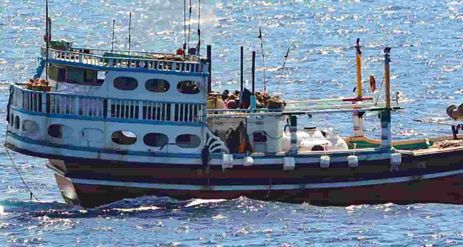 Pirates, Indian navy, Somalian Coast, Iranian Vessel, Terrorism, Houthi Rebels, Hostages