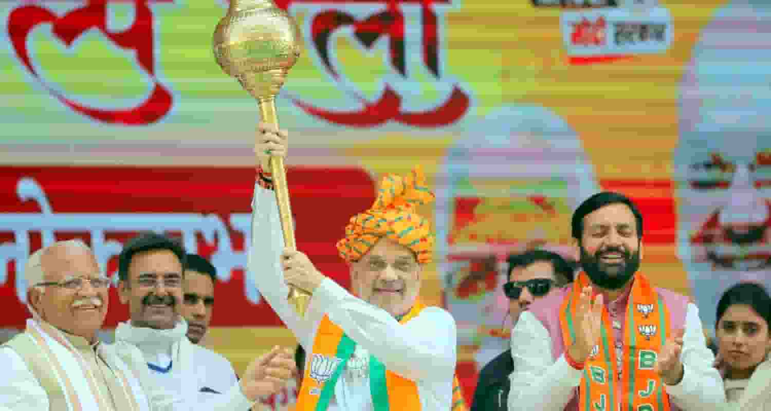 Amit Shah rallies in Haryana, accompanied by Nayab Singh Saini. 