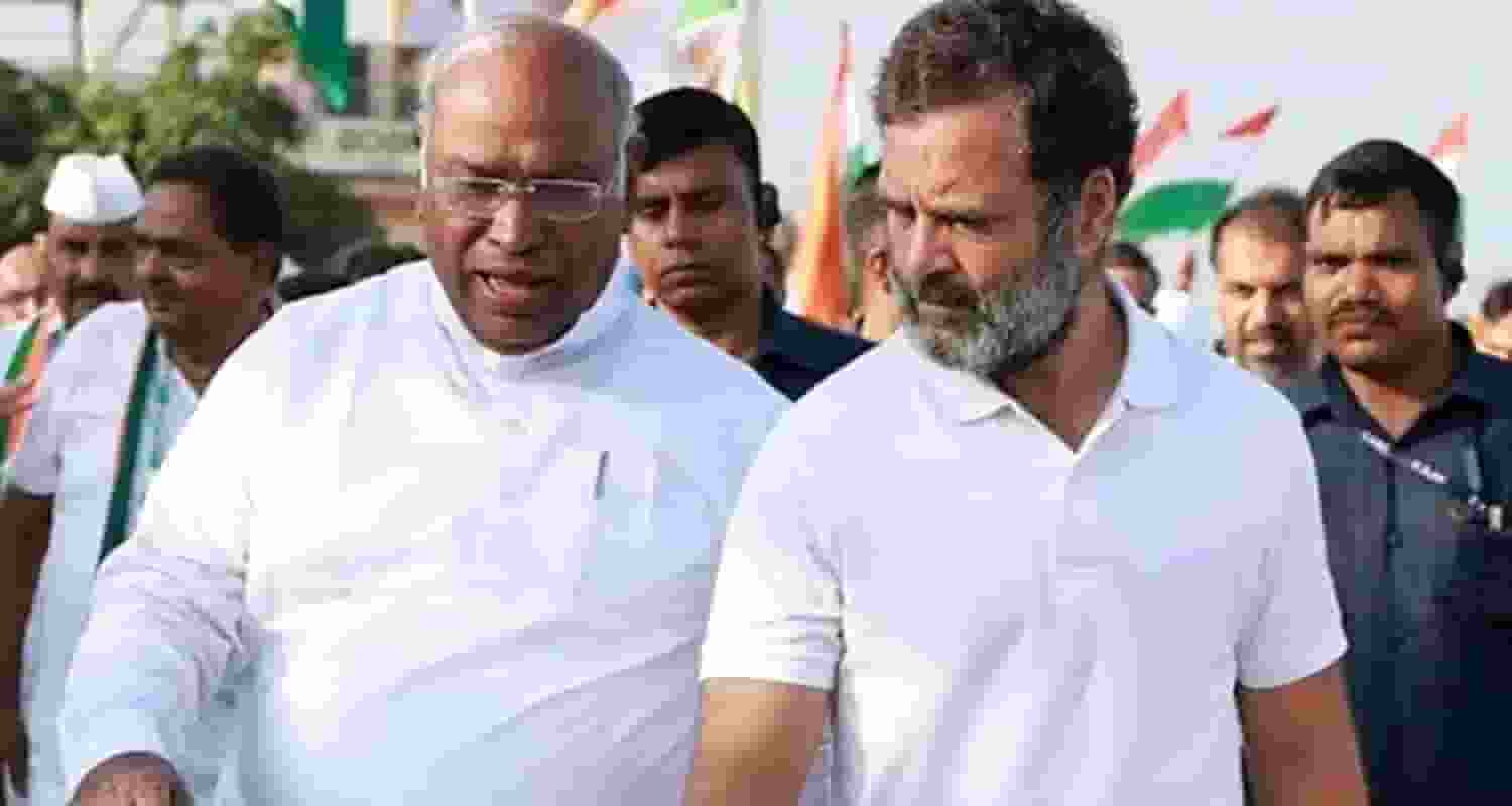 Congress President Kharge and Congress Leader Rahul Gandhi responds to the Terrorist Attack on Convoy in Kashmir.