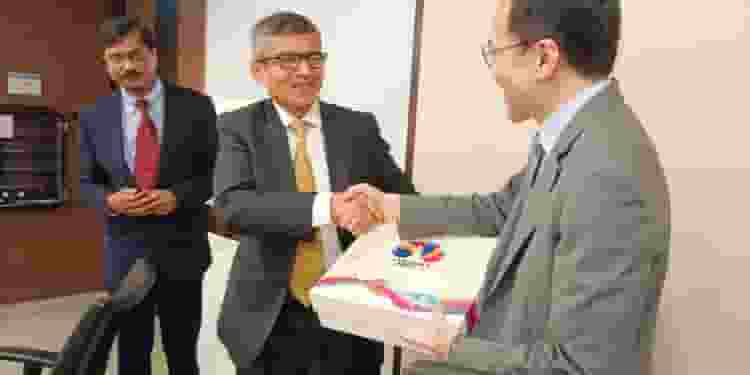 An Indian government delegation has visited Singapore to bolster trade relations and attract investment to the country.