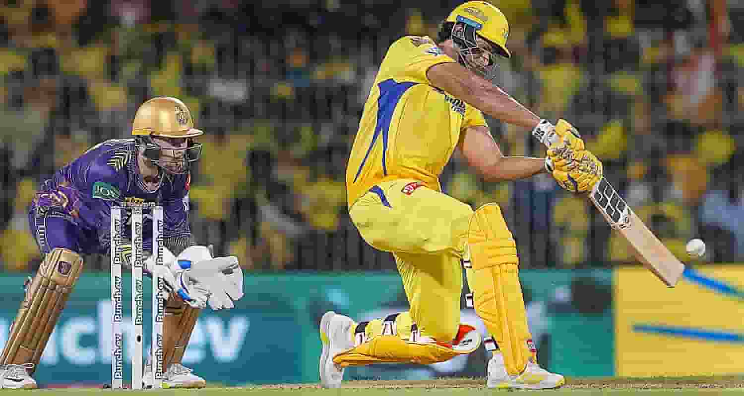 Ravindra Jadeja made optimum use of a tacky Chepauk surface as Chennai Super Kings were back to winning ways after they comfortably outclassed Kolkata Knight Riders by seven wickets in an IPL match