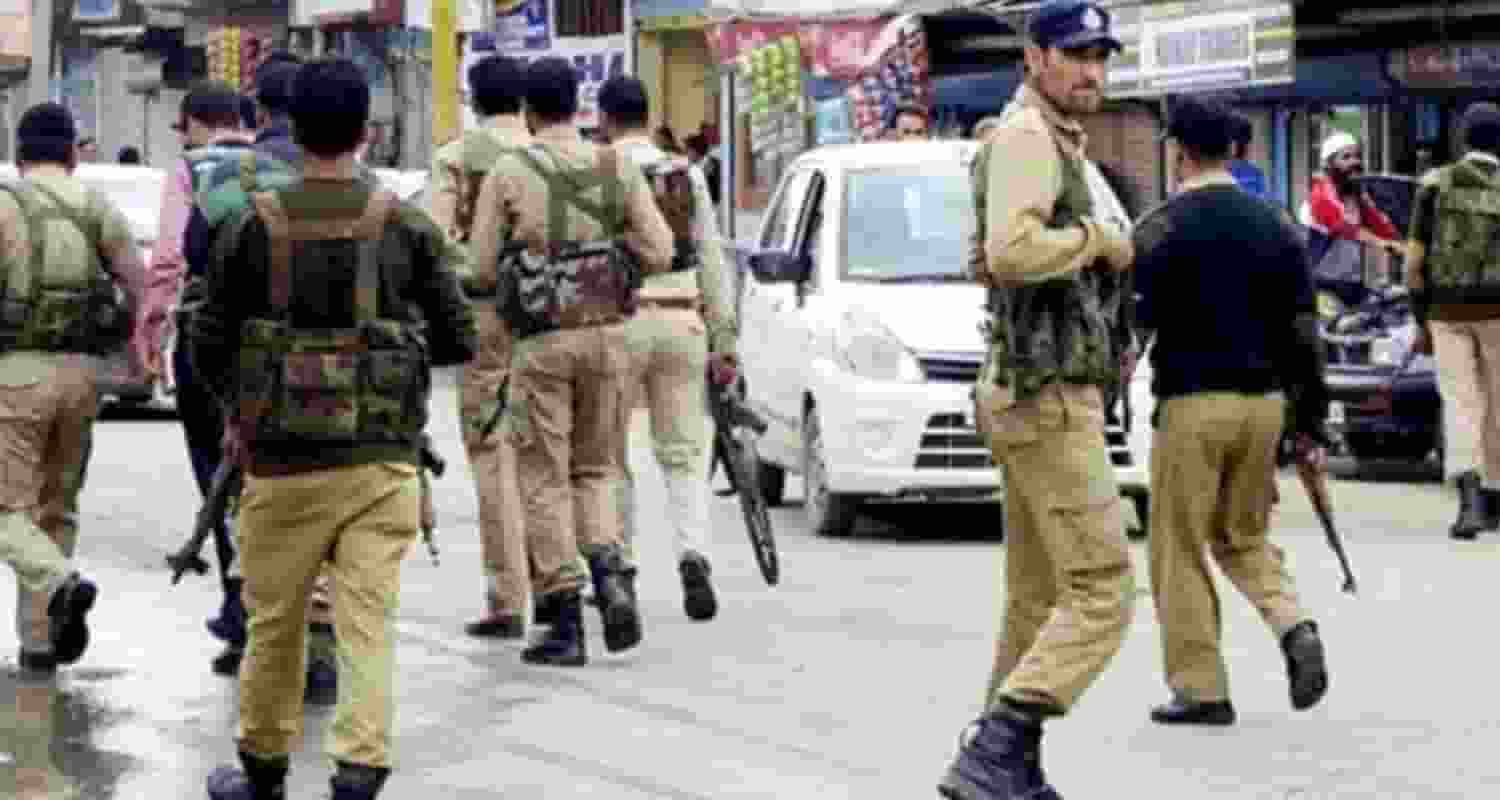 Jammu and Kashmir police claimed to have cracked a five-year-old murder case of a temple priest by arresting the main accused from Haryana on Tuesday.