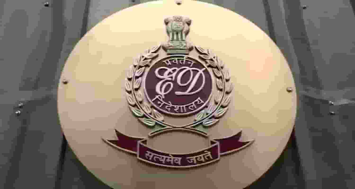 Trinamool Congress leader - Shahjahan Sheikh, ED, india, officers, police 