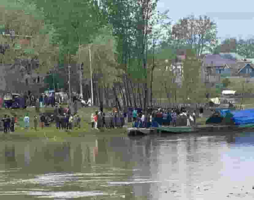 Several children, teens feared dead as boat capsizes in J&K