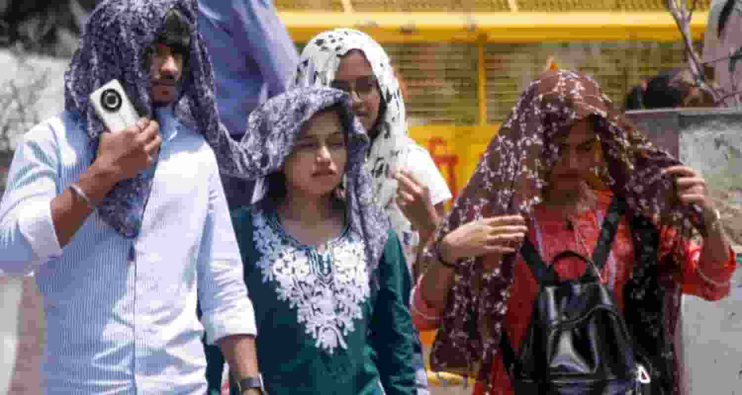 Red Alert Issued as Heatwave Sweeps Through Rajasthan, Barmer Records High Temperatures.