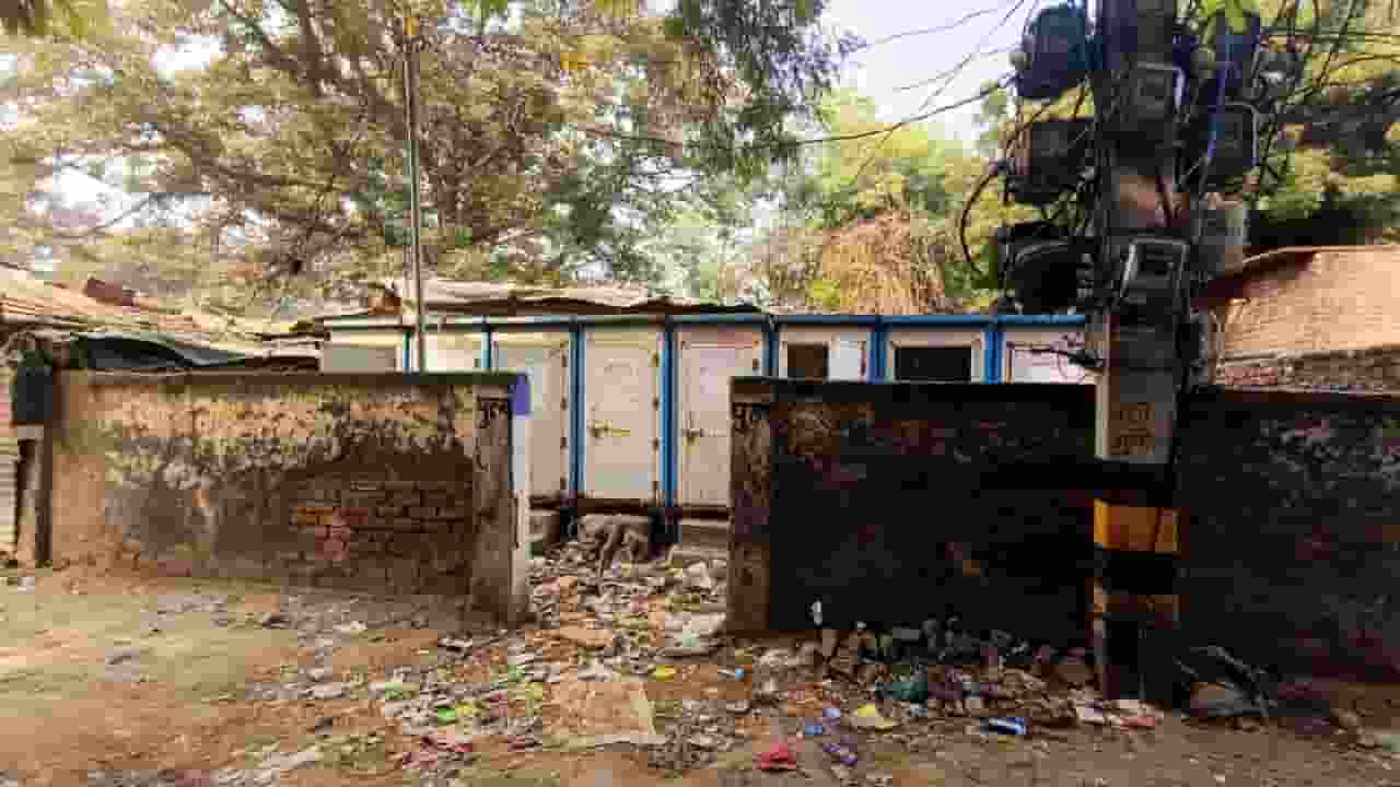 Majnu ka tila refugee camp