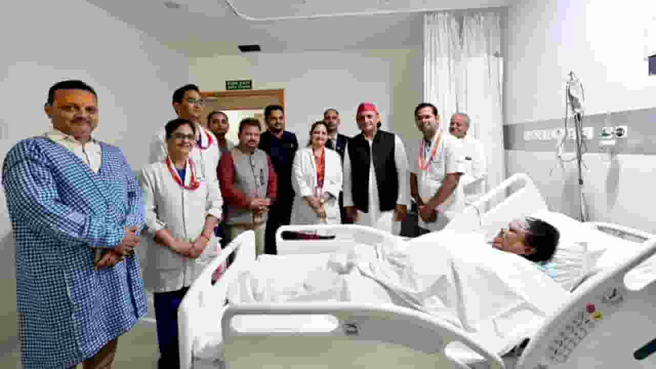 akhilesh yadav anupama jaiswal
