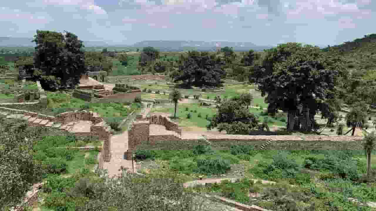 भानगढ़ का किला भारतीय पुरात्तव विभाग की देखरेख में है। (फोटो क्रेडिट- wikipedia.org)