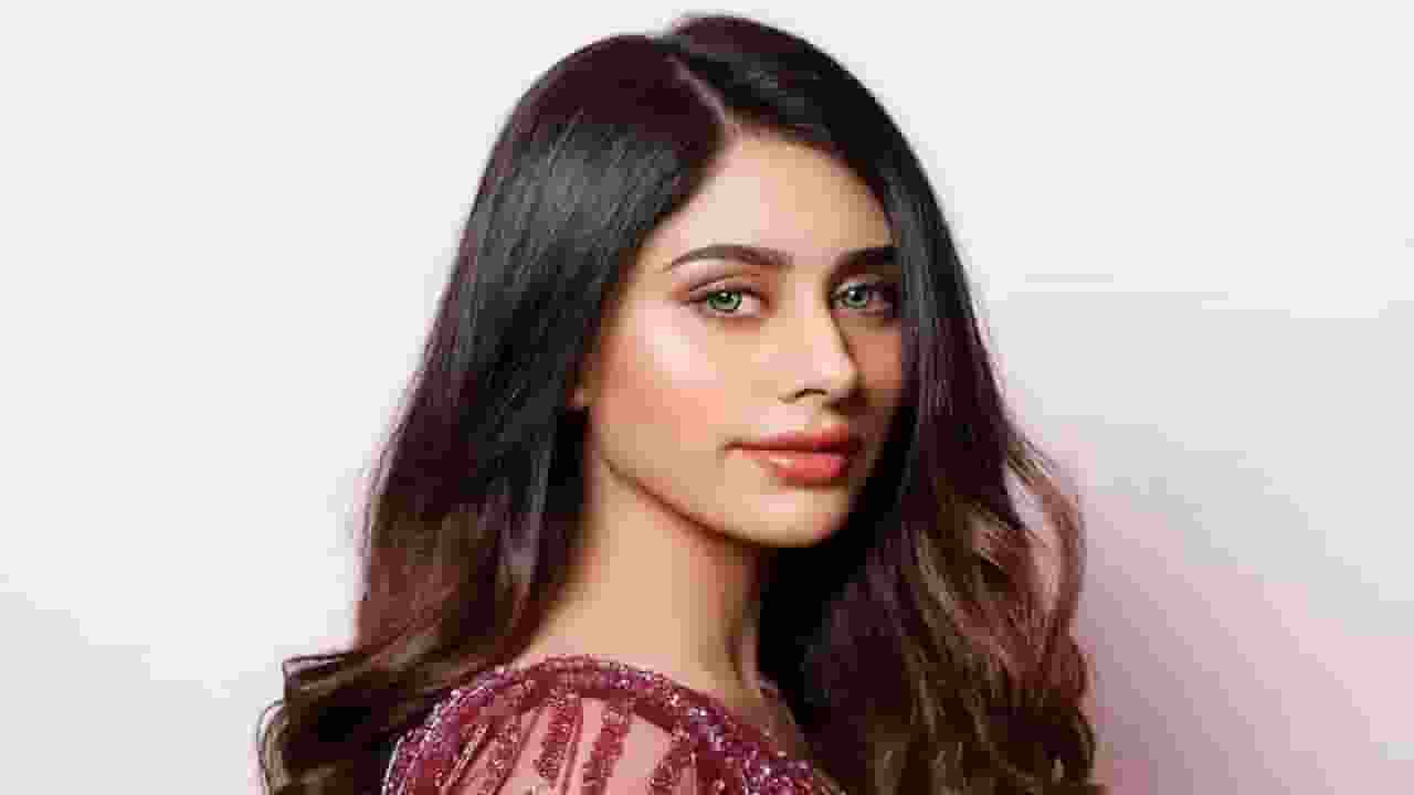 Warina hussain