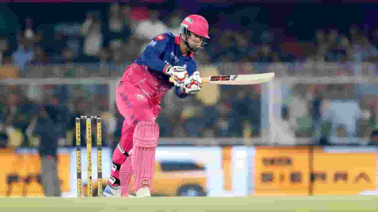 players who debut IPL before Vaibhav Sooryavanshi birth and play 2026