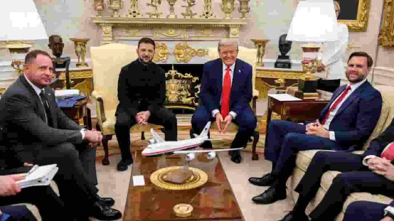 Volodymyr Zelensky and Donald Trump 