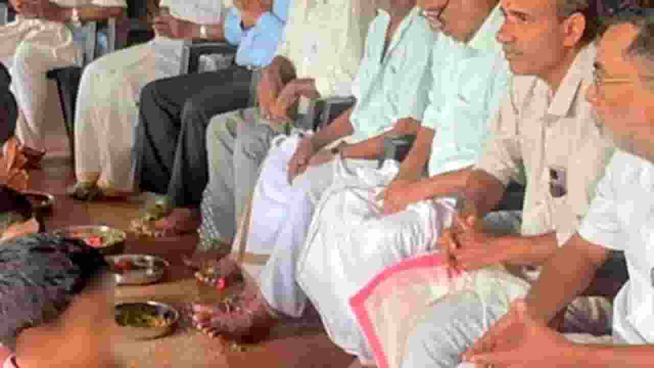 Paad Puja 