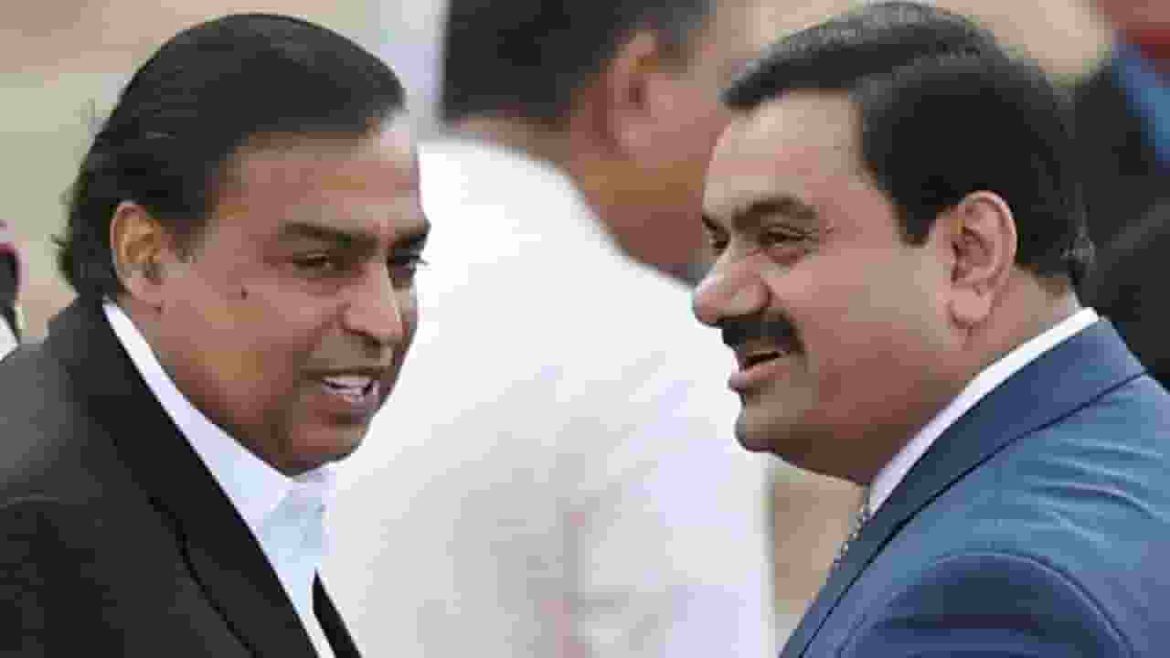 mukesh amabani and gautam adani । Photo Credit: PTI